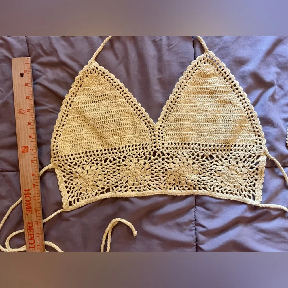 Vintage Yellow Crochet Halter Top, size XS /S - Picture 2 of 3